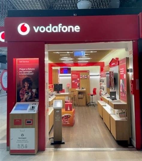 vodafone store lisbon airport.